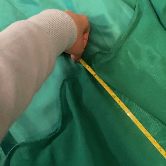 Custom made Green evening gown - Picture 6 of 10